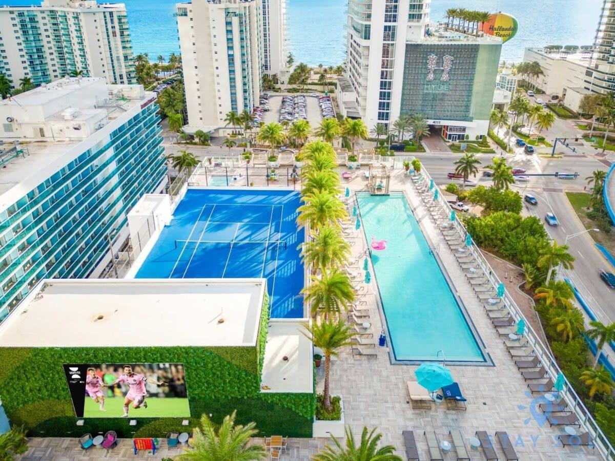 Wrap Around Balcony - Insane Views - Amazing Pools Apartment ฮอลลีวูด ภายนอก รูปภาพ