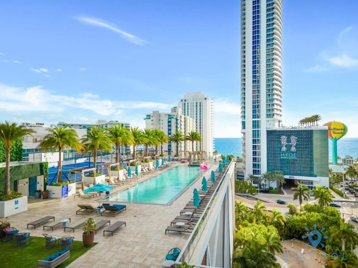 Wrap Around Balcony - Insane Views - Amazing Pools Apartment ฮอลลีวูด ภายนอก รูปภาพ